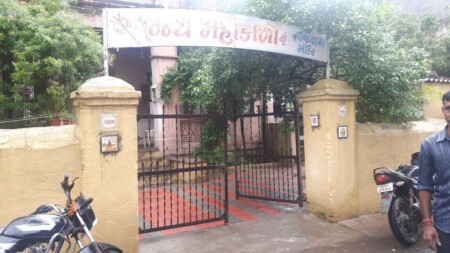 The roof of the temple collapsed due to heavy rains