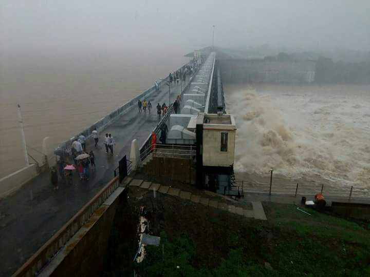 Morbi-Kutch highway closed