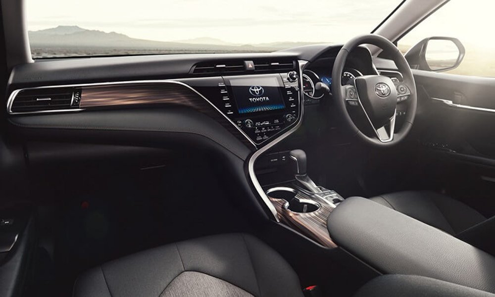 2018 Toyota Camry Hybrid India Interior