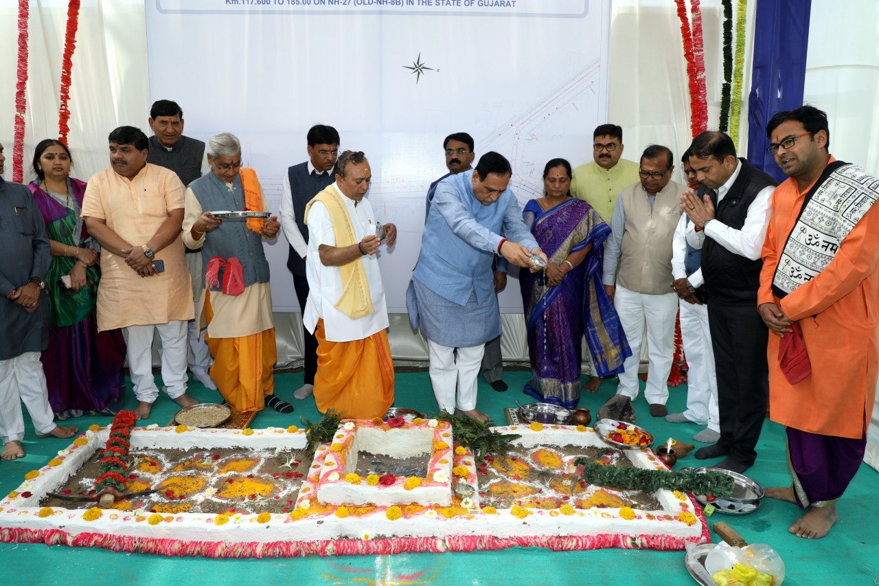 cm at rajkot gondal road bridge inau 1