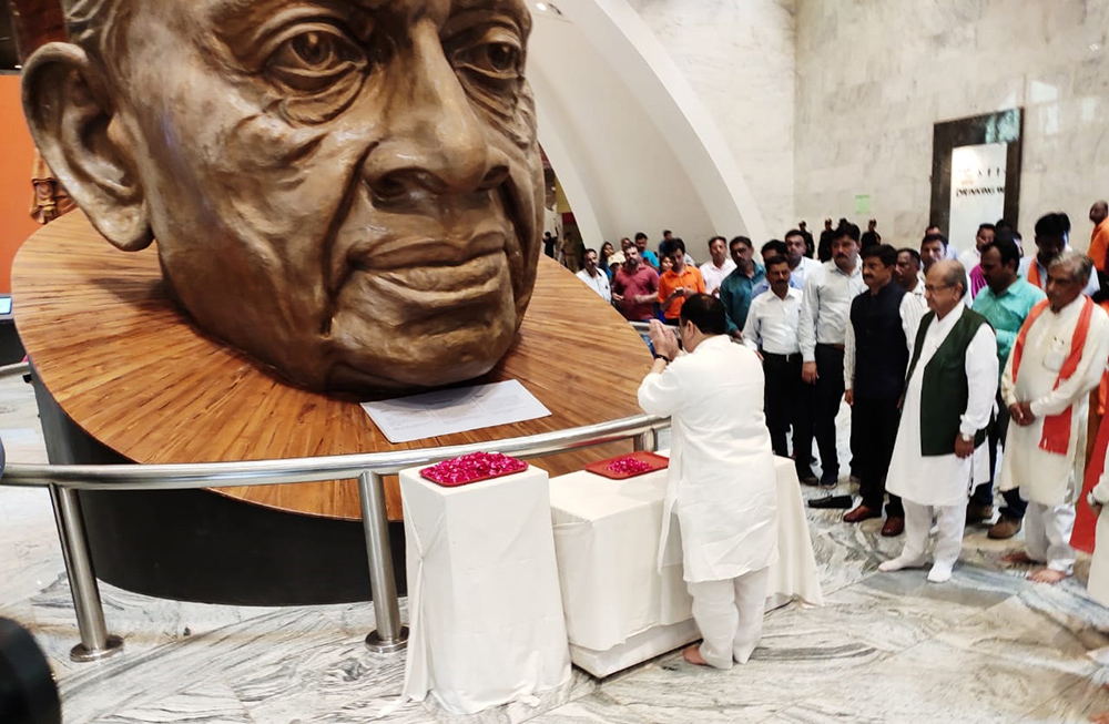 national-executive-president-of-bjp-visits-jpndda-statue-of-unity