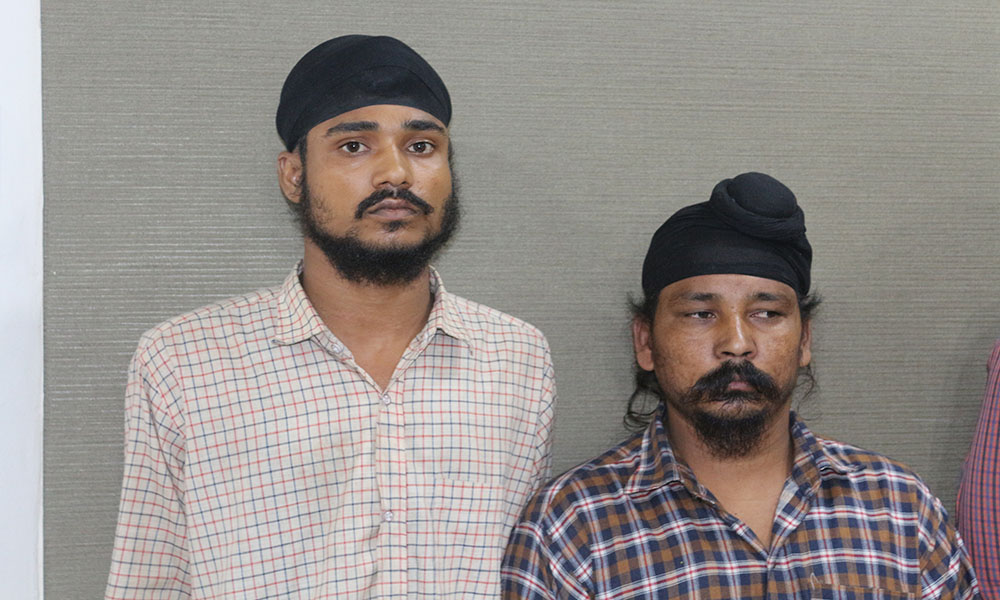 the-key-to-the-closet-was-two-stolen-burglars-who-lost-sight-of-the-old-man