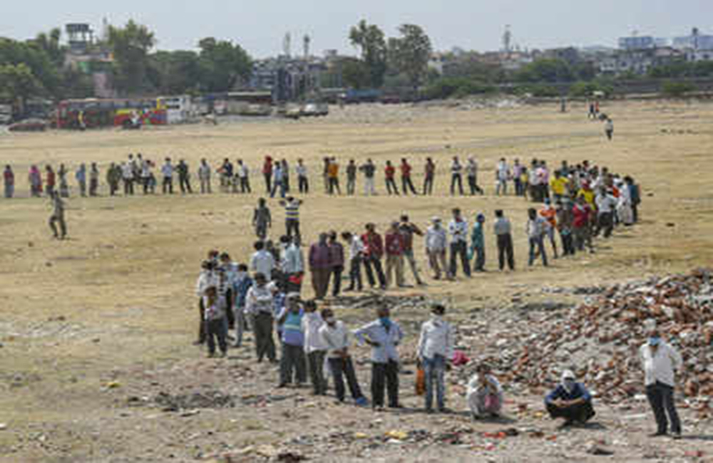 Lockdown Migrant workers protest in Surat