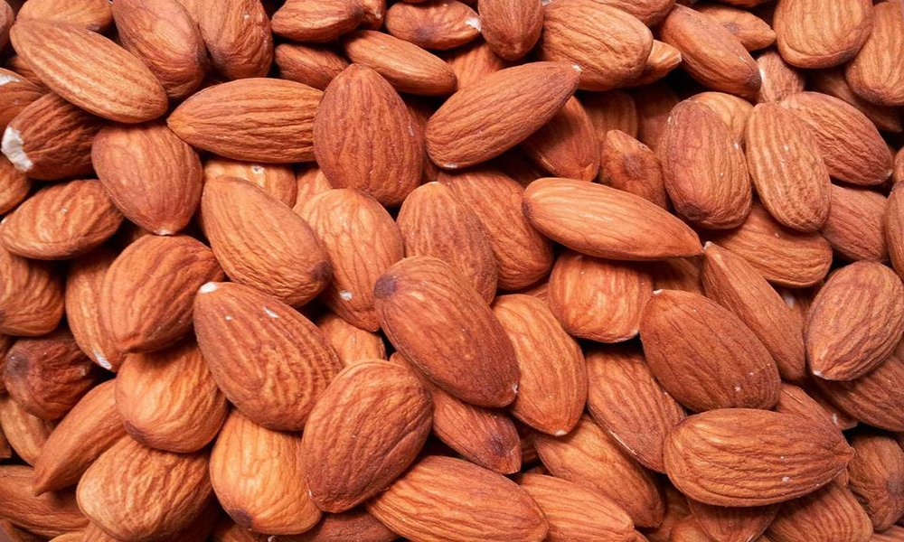 almonds 540999231 58f3d56e5f9b582c4db27e75