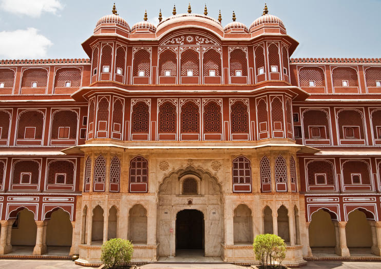 118249 India Jaipur City Palace iStock 000010485197Small