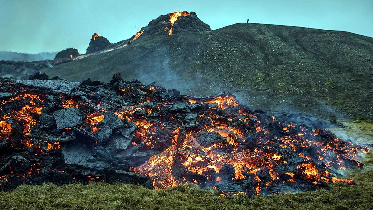 iceland volcano ap 1 0