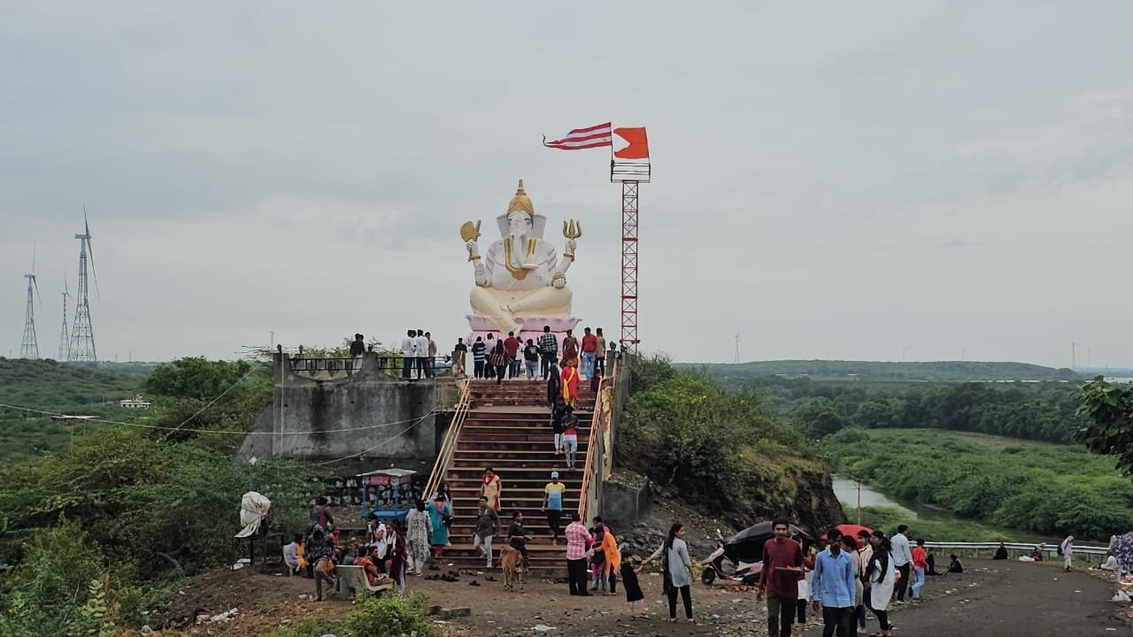 11111 modaks will be offered a grand thal to Ganesha today at Sapda Ganesh Mandir.