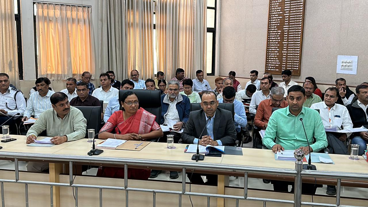 Rajkot: Opposition walkout in General Board: "Jayashree Ram" chanted