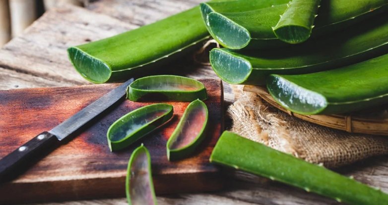 Aloe vera contains 9 'unknown' herbs