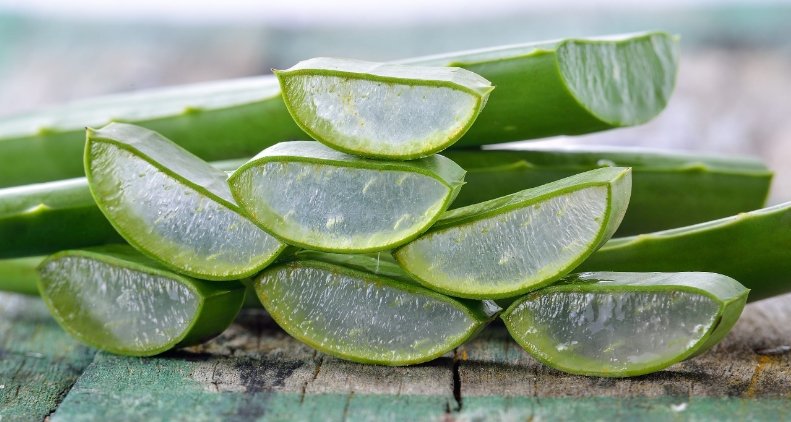 Aloe vera contains 9 'unknown' herbs