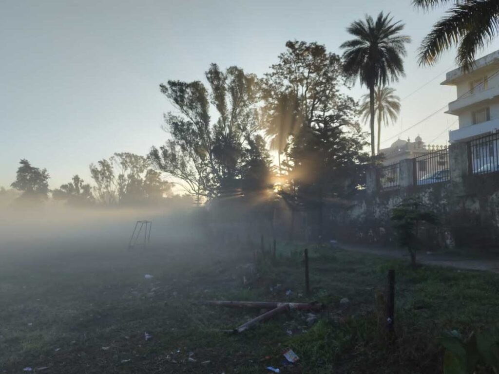 Minus three degrees in Mount Abu with a chilly wind blowing