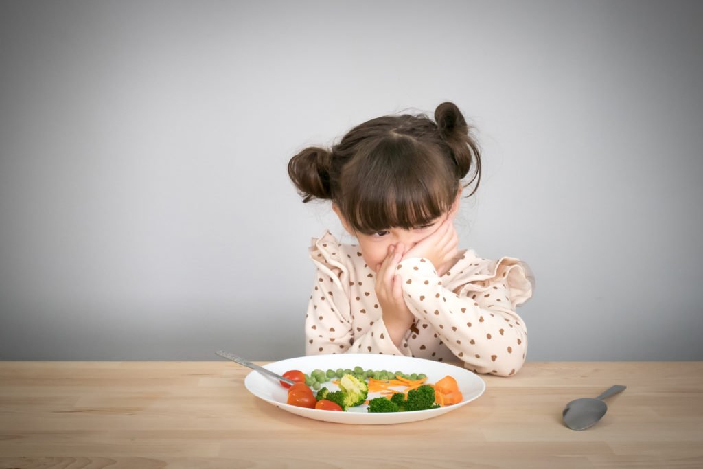 girl picky eater 1024x683 1