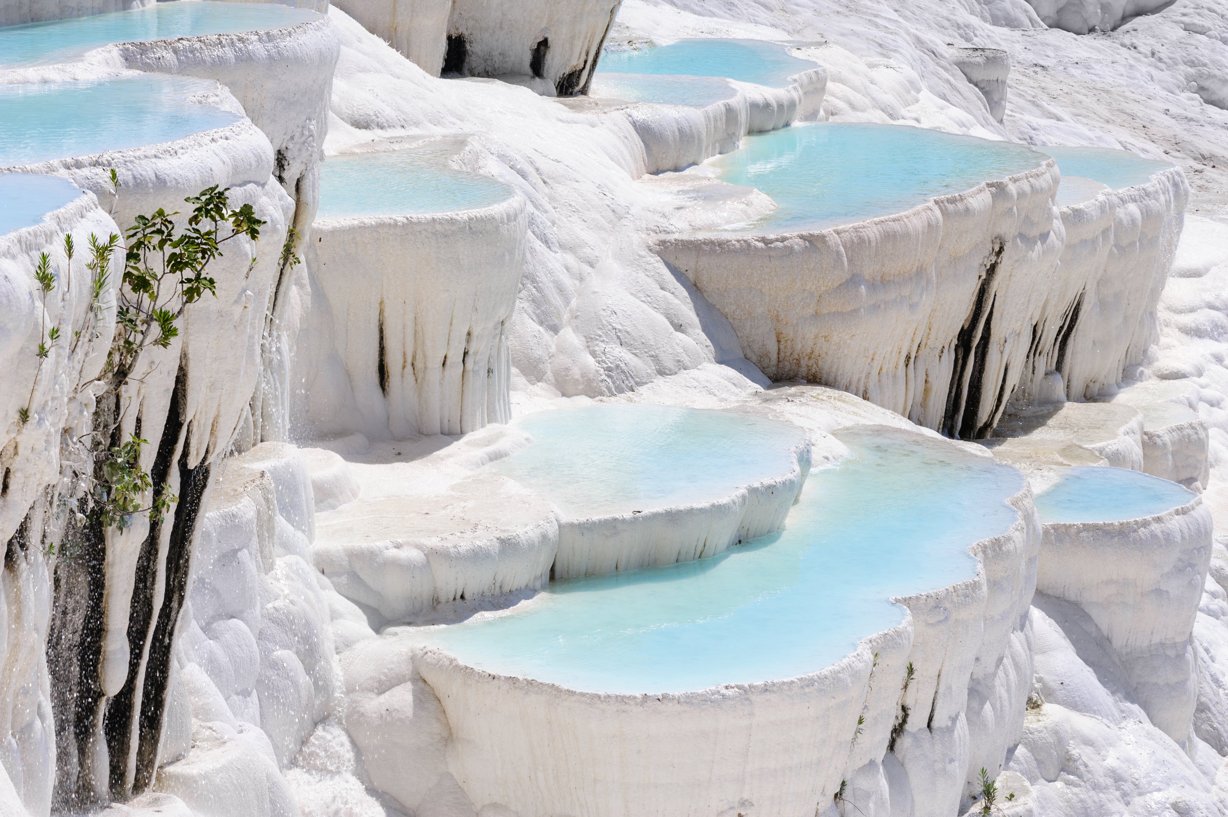 travertine pools and terraces in pamukkale turkey 2023 11 27 05 17 05 utc