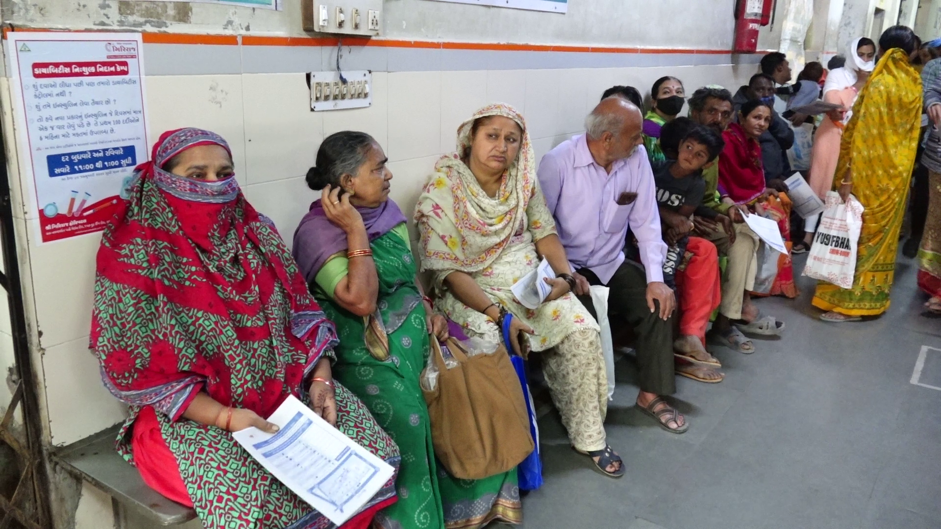 Seasonal epidemic worsens: Queues of patients at Rajkot Civil Hospital