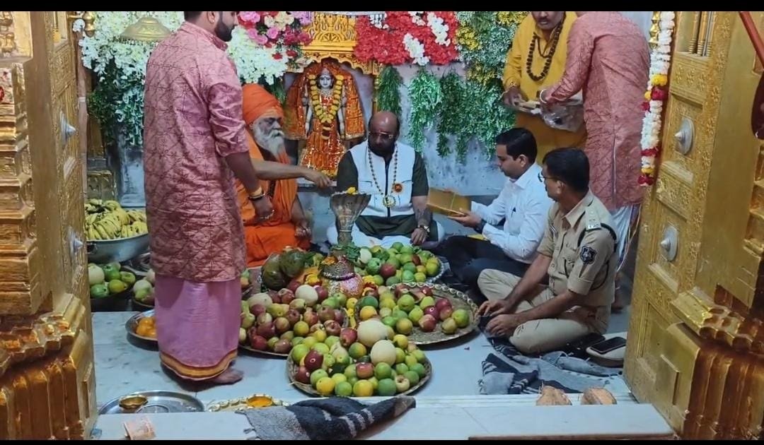 Official start of Shivratri Mela with flag hoisting of Nom at Bhavnath Temple