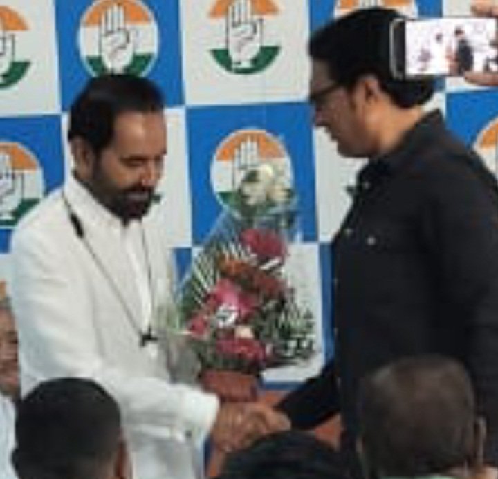 "AAP" workers joined the Congress in the presence of State Congress President Shakitsinh Gohil