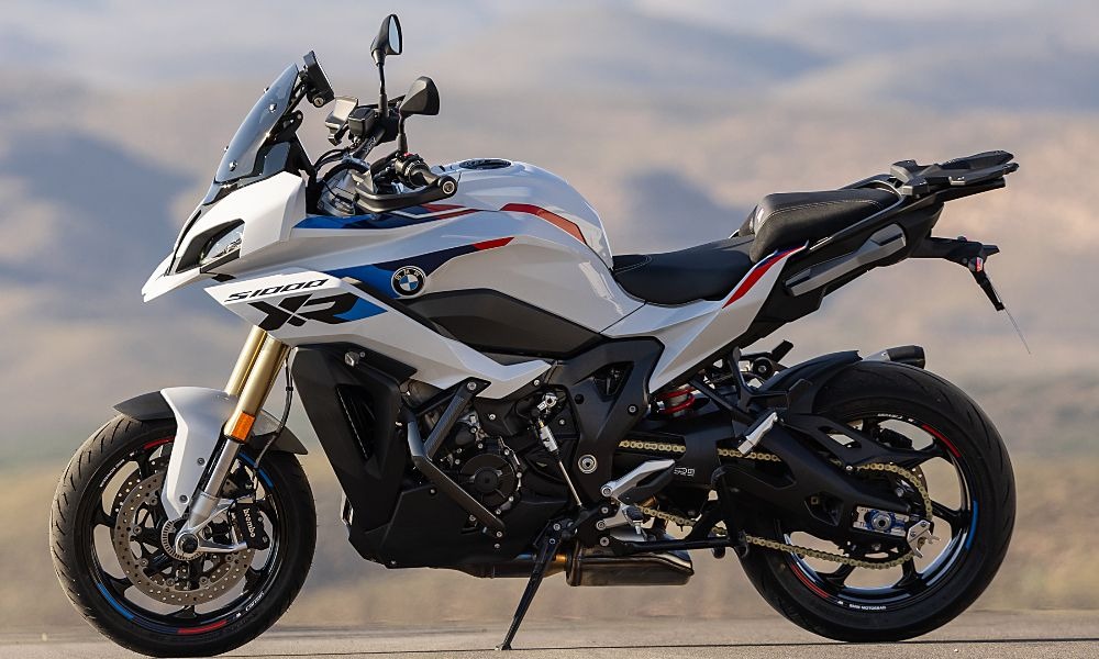 BMW launched its explosive bike in India, know its powerful features