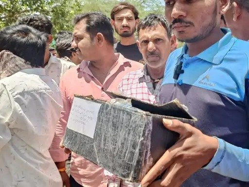 Blast in Sabarkantha while opening a parcel ordered online, 2 killed