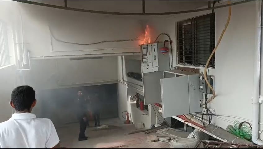 A fire broke out in a meter in the basement of Modi School in Jamnagar