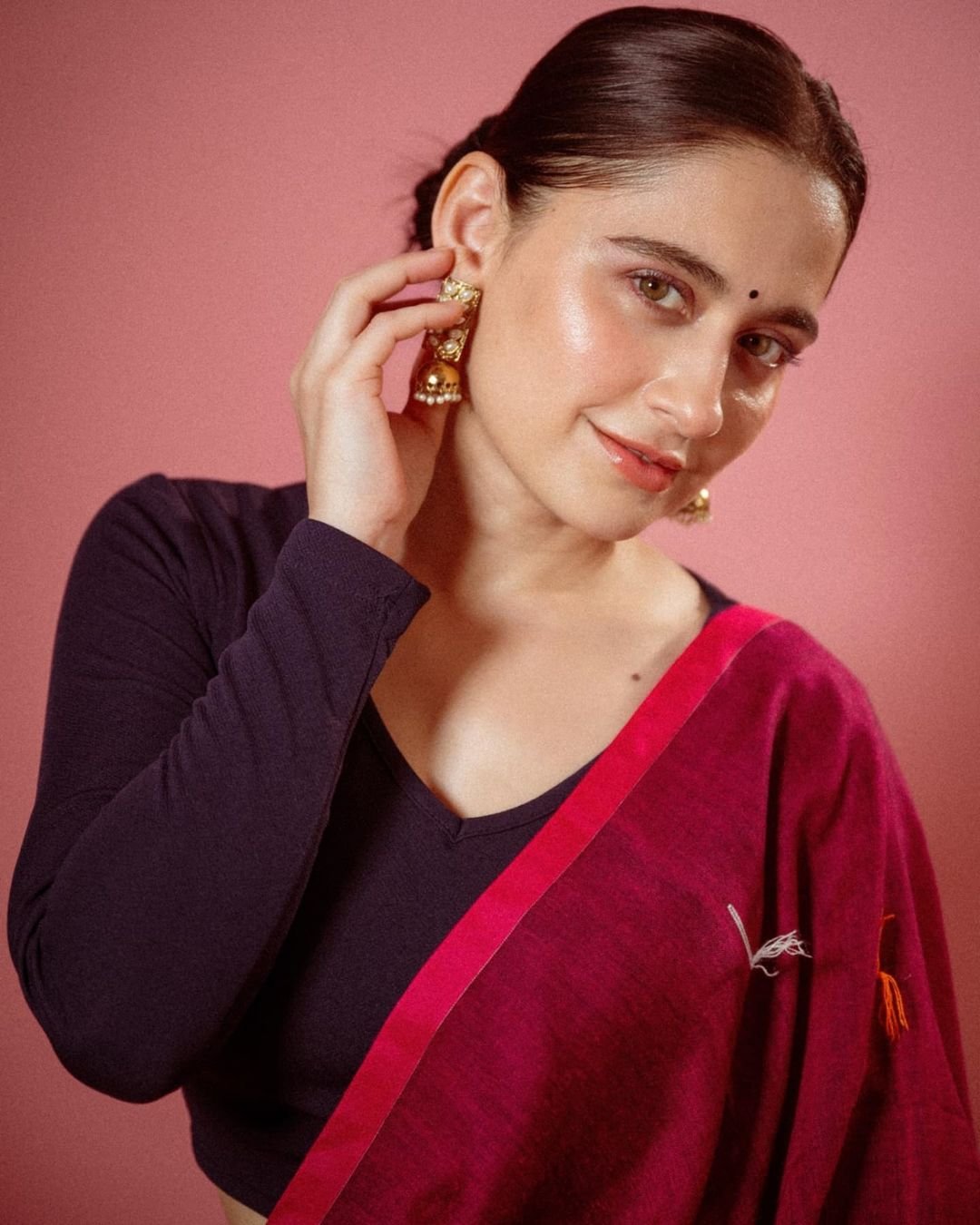 7 Sanjeeda Sheikh