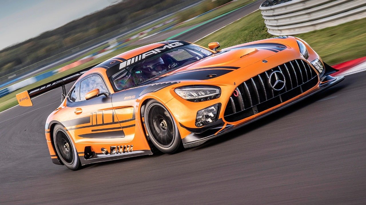 Mercedes-AMG GT3 એડિશન 130Y મોટરસ્પોર્ટ એ આઇકોનિક V8 માટે લીધી વિદાય.