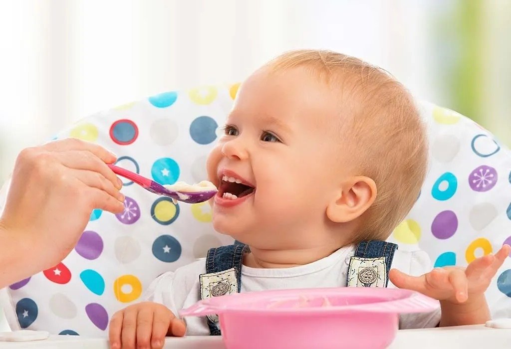 What kind of diet is beneficial for babies after 6 months?