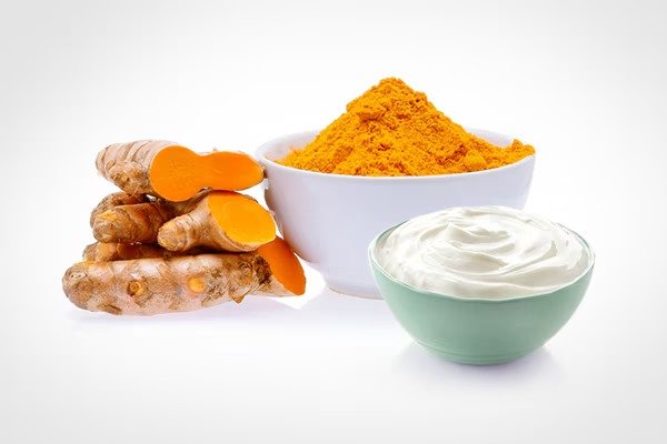 Mix these 5 things in turmeric and make face pack at home