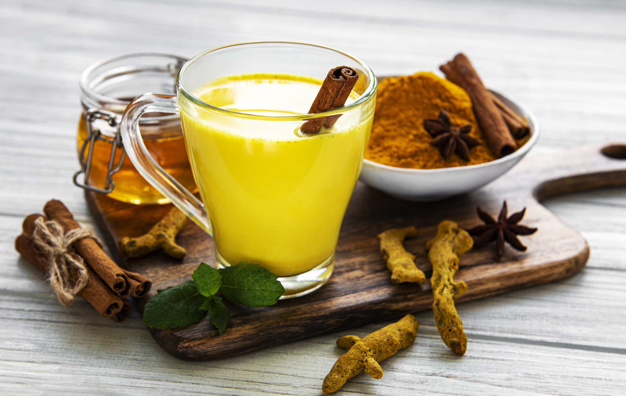 Does drinking turmeric tea relieve joint pain?