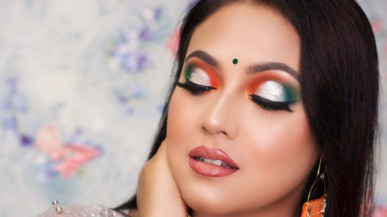 Apply these makeup tips to paint in patriotic colors on Independence Day