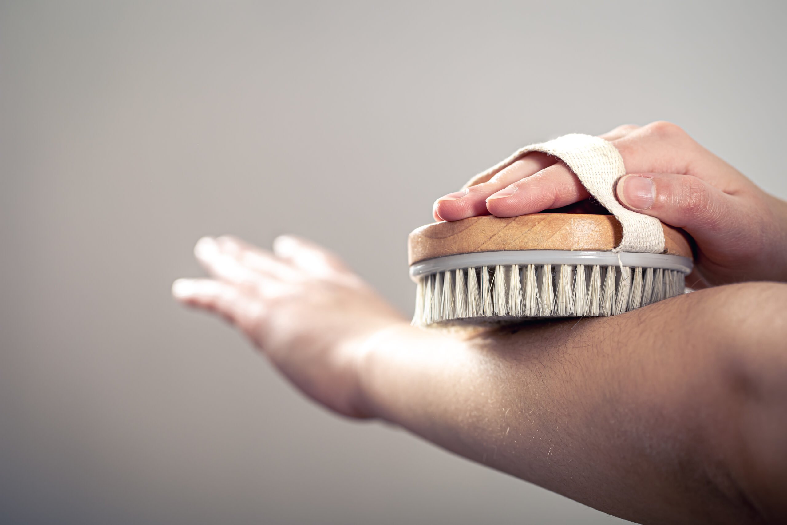 Know, the benefits of dry brushing on the skin