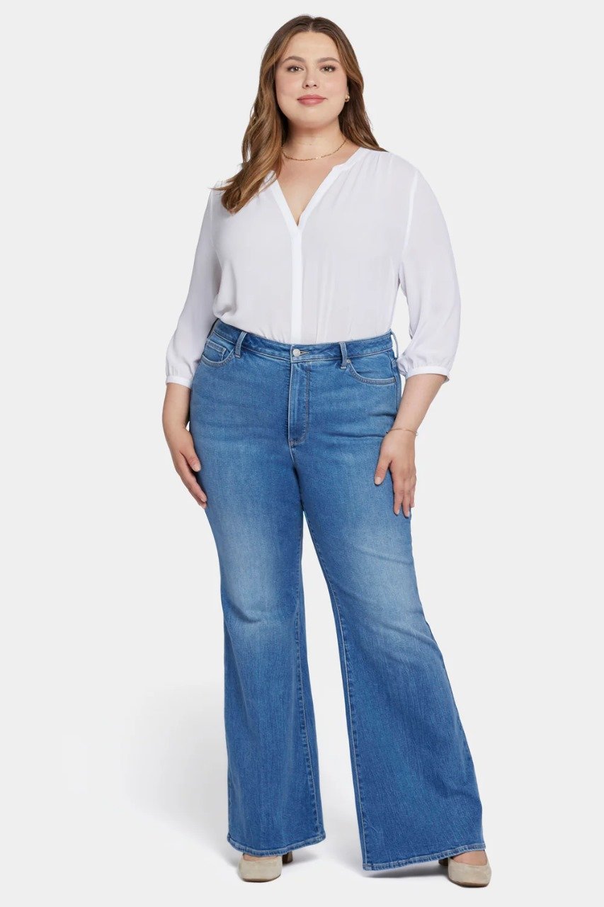 Buy jeans according to your body shape, then your look will look glamorous