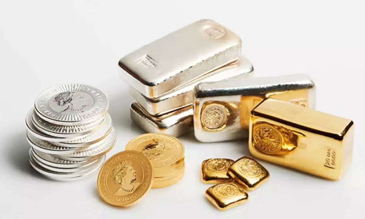 Gold and Silver Prices Today: Gold and Silver Cheaper Know Latest Rates