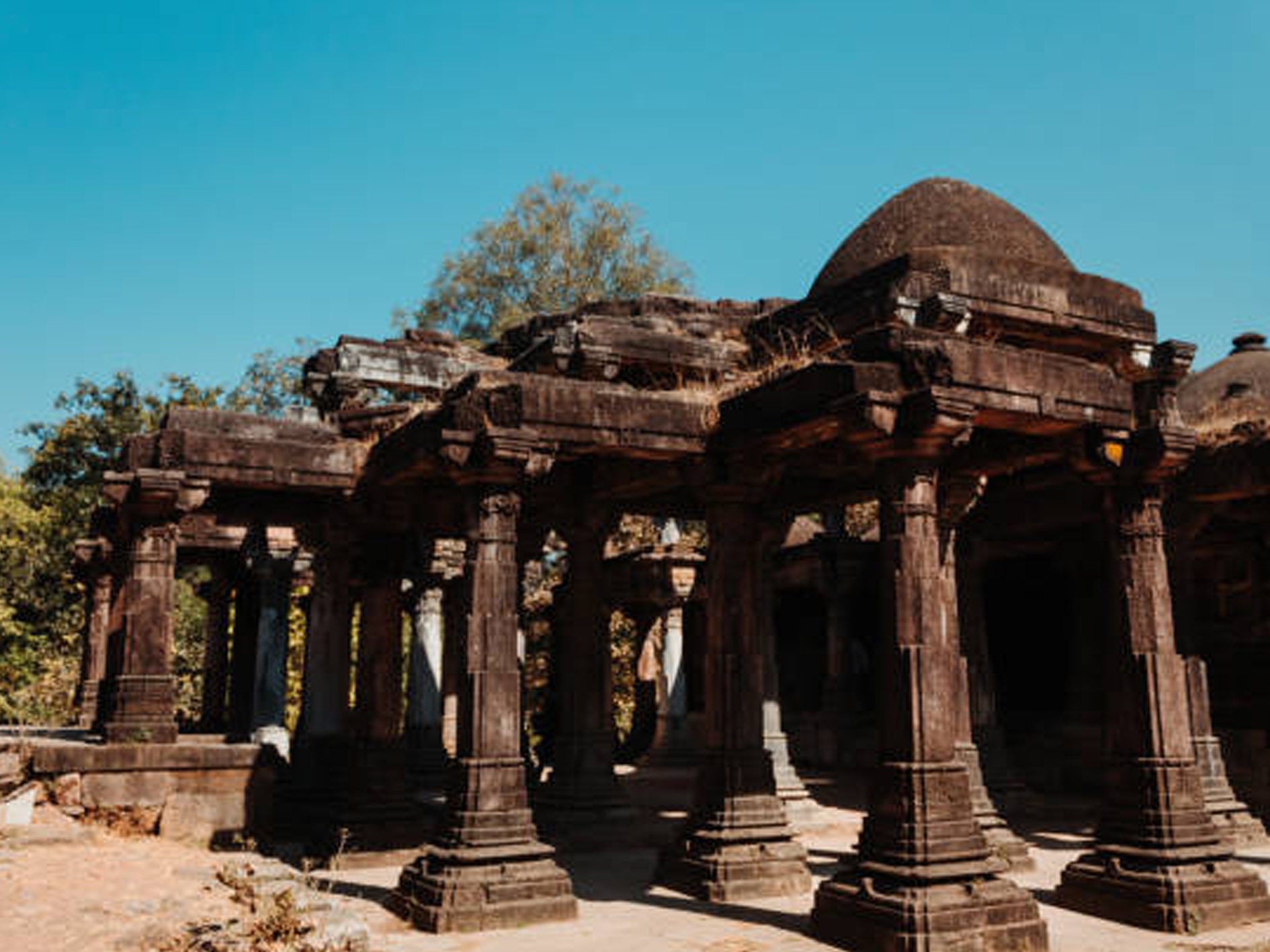 Lakhena temple