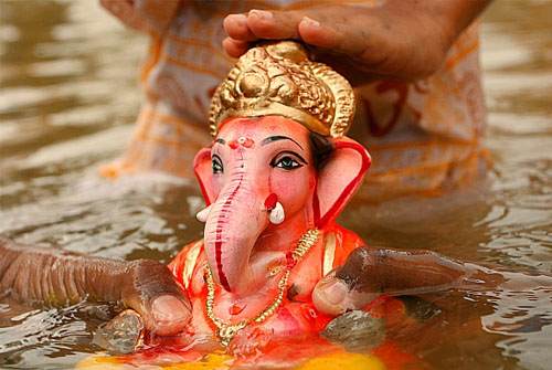 So this is what causes Ganapati Visaran, know the myth behind it