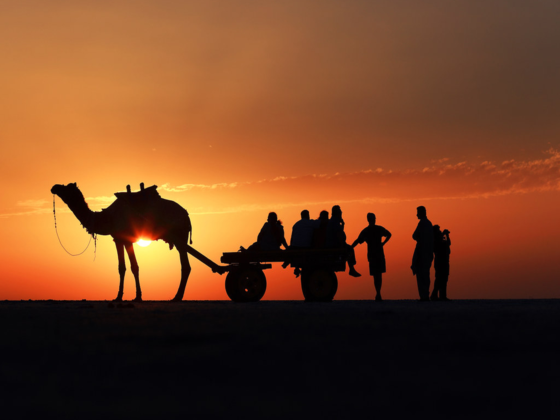 02 Desert sunset of Kutch