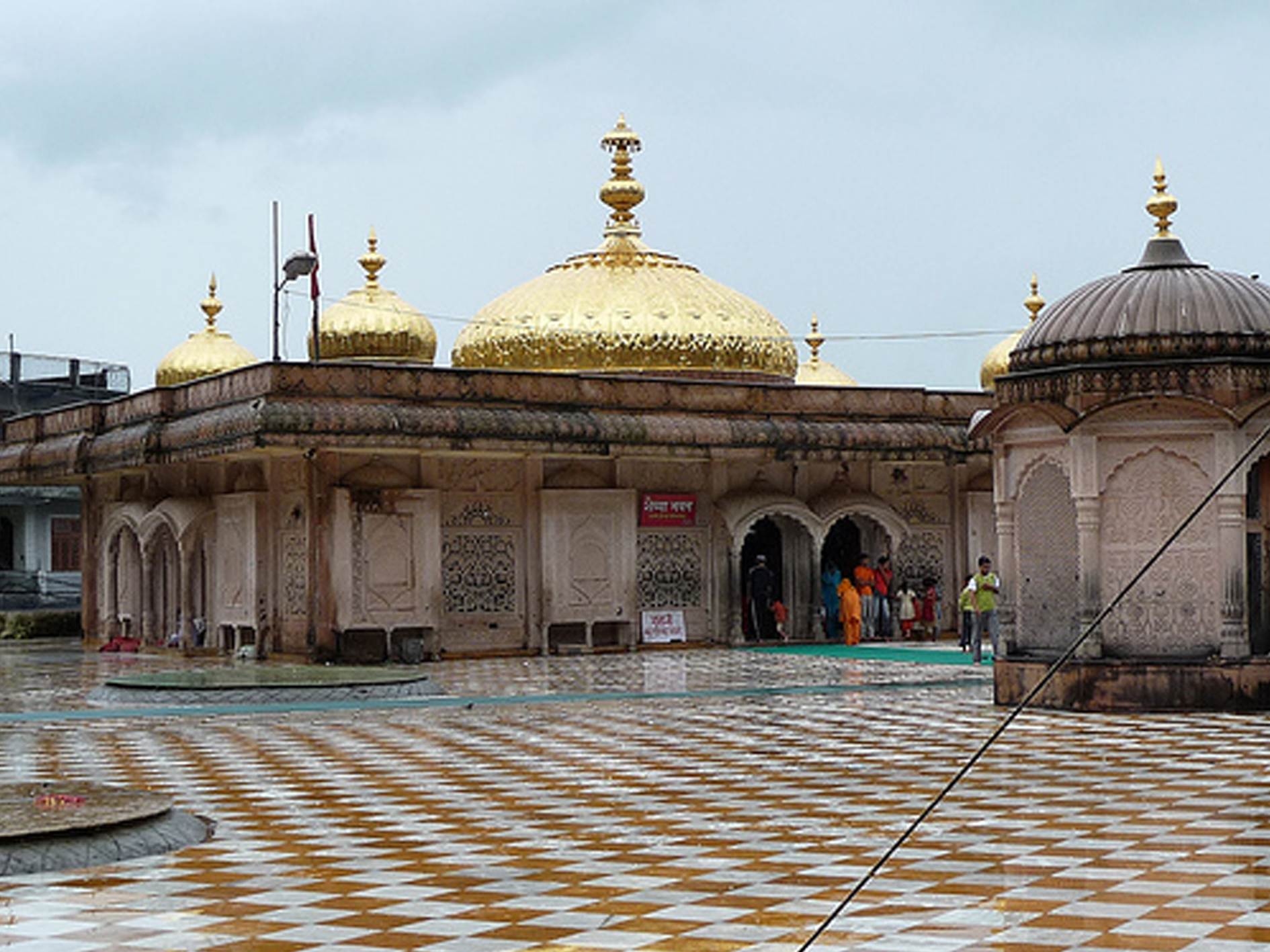 15 Jwalamukhi Temple, Himachal Pradesh