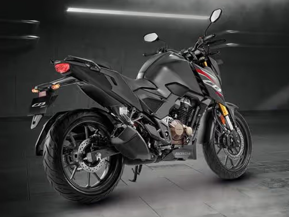 Honda CB300F Bike Launch, Will Run On E85 Flex Fuel, Here's The Price