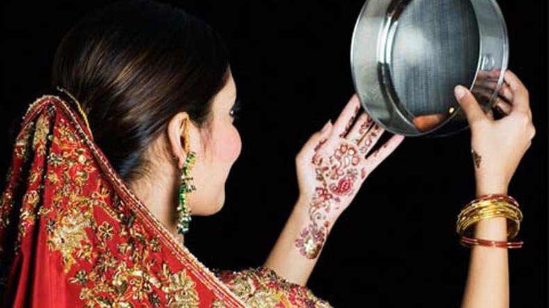 Follow these style tips to look classy in suits and sarees on Karva Chauth