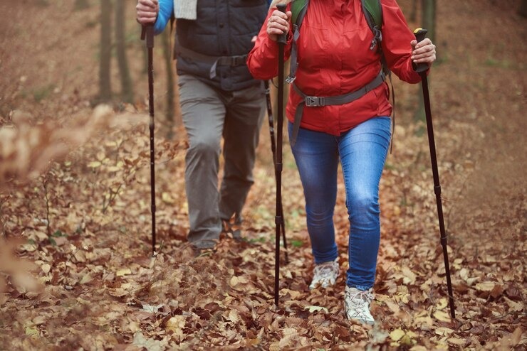 Are you not losing weight despite walking a lot? Then adopt Nordic walking.