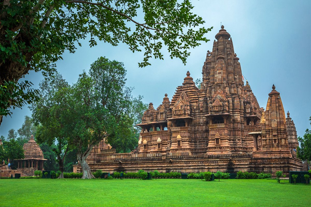 04 Khajuraho Temple Madhya Pradesh