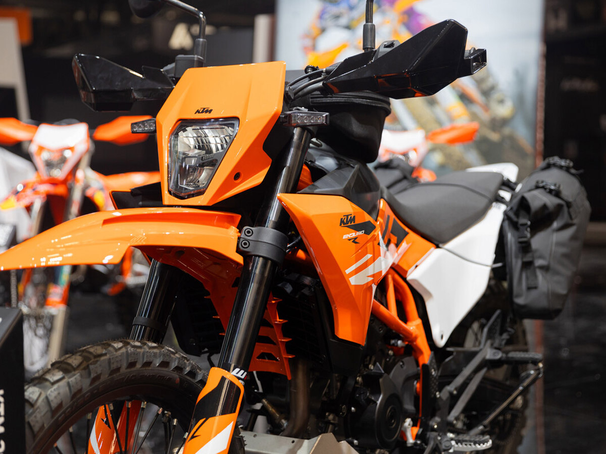  KTM 390 Enduro R ભારત માં બુકિંગ થયું ઓપન, જાણો ડિલિવરી કયારે થશે શરુ...