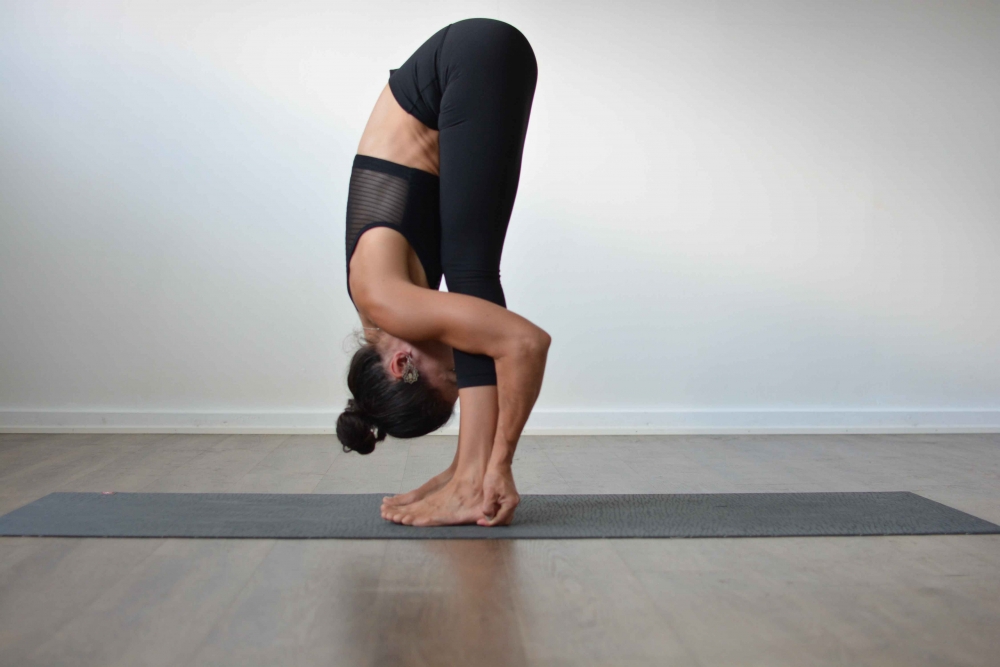 Do these 5 yoga poses daily to improve eyesight