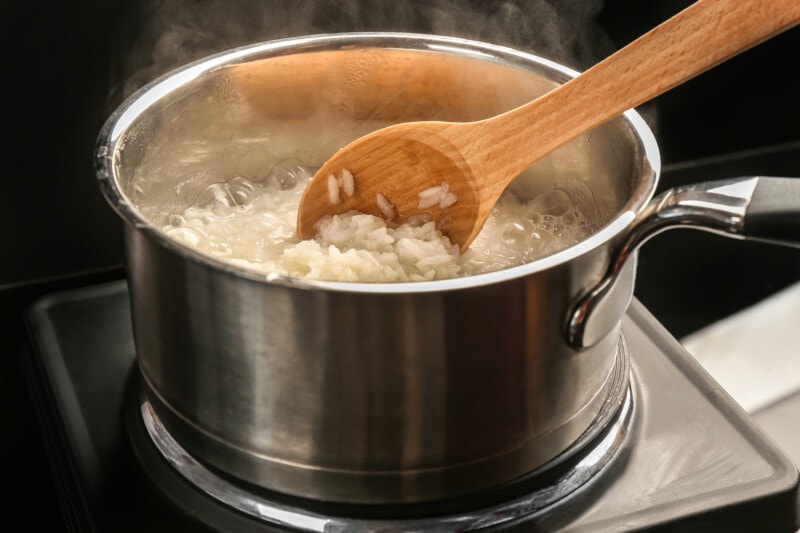 Do you eat rice after heating it? Be careful, it can cause big damage.