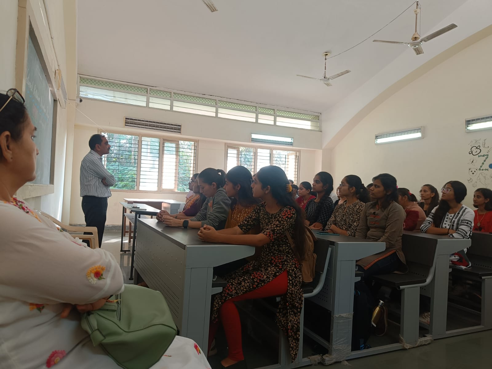 Seminars held in Jamnagar and Khambhaliya on the occasion of National Pollution Prevention Day