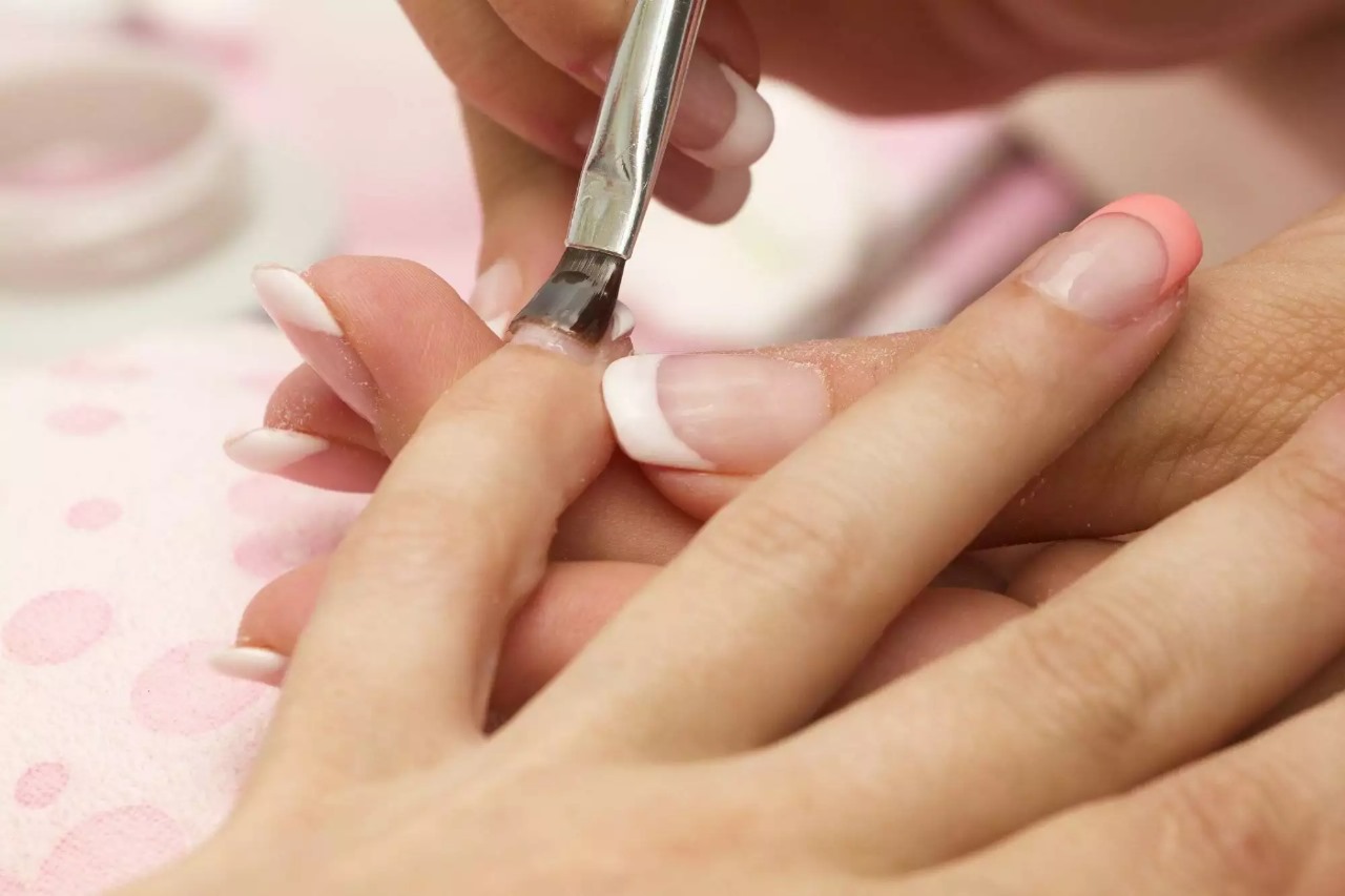 Do your nails break frequently in cold weather? Then follow these simple tips to grow your nails.